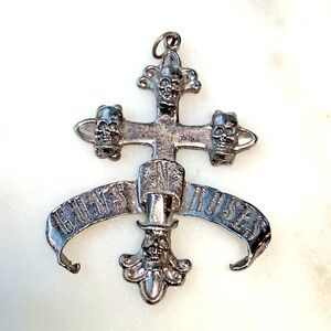 Vintage Guns N' Roses Vintage Cross Skulls Pendant